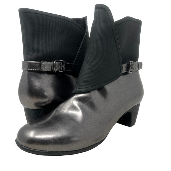 Trotters Boots - Picture 1 of 13